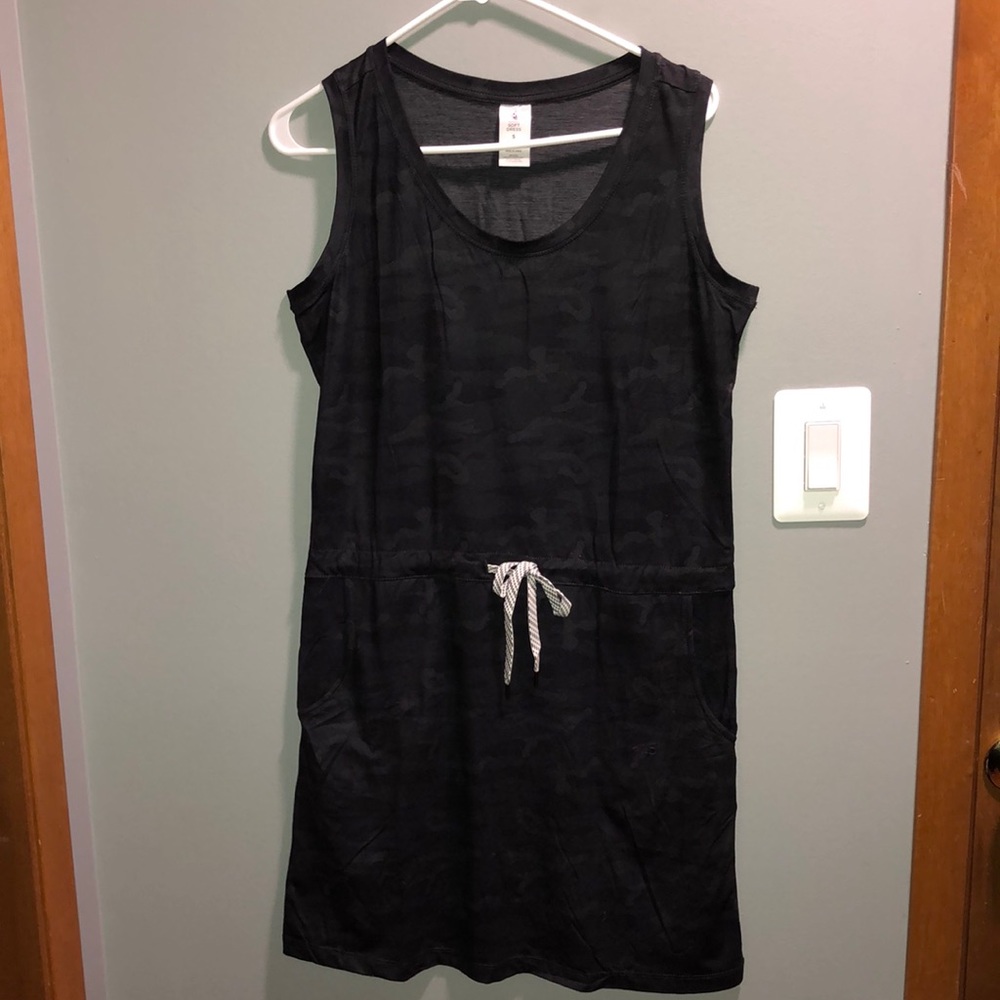 BRAND NEW WOMANS SOFT SHIRT DRESS SIZE SMALL WITH 2 FRONT POCKETS! NWOT! - Picture 1 of 3